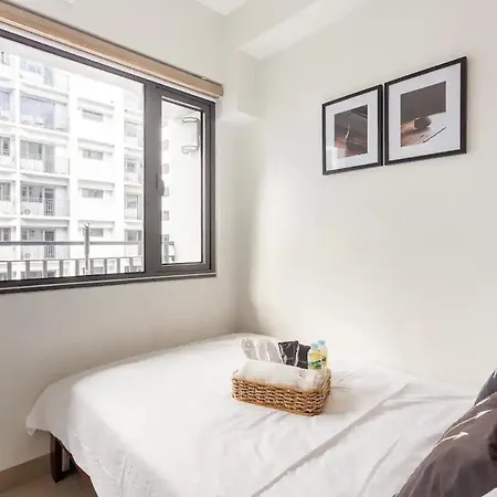 Shore 2 Apartment With Balcony