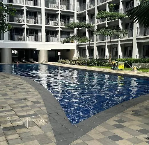 Shore 2 With Balcony Apartment