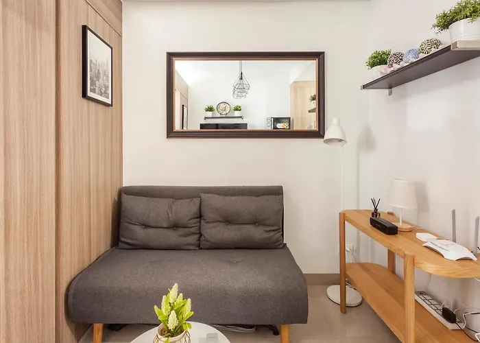 Shore 2 With Balcony Apartment *